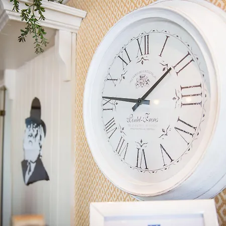 Sure By Western Ole Tobias מלון