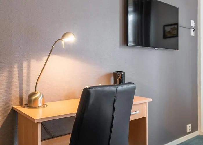 Sure By Western Ole Tobias Mo i Rana